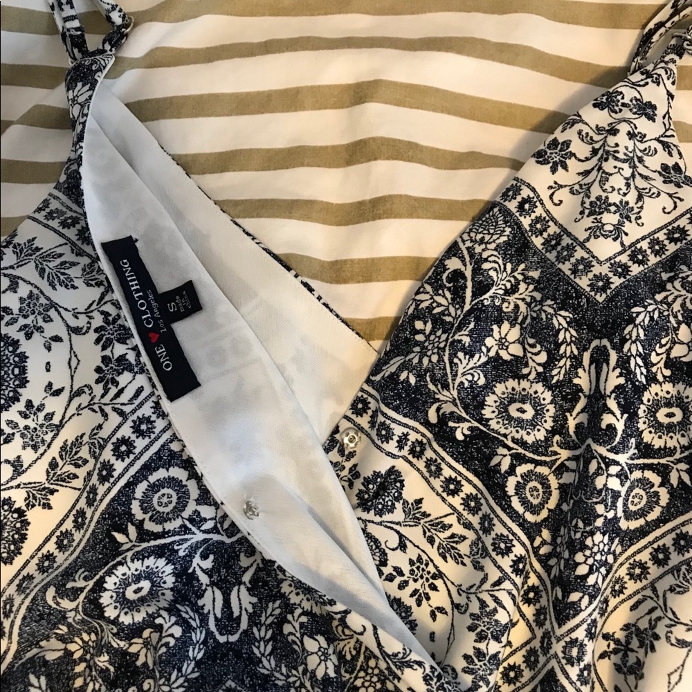 Cute romper!! - Picture 4 of 4